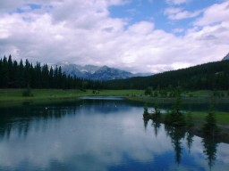 BanffJohnsonLake2_s.jpg (11644 �o�C�g)