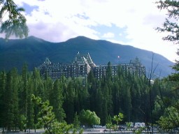 BanffSpringsHotel_s.jpg (16203 �o�C�g)