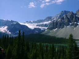IceFieldParkwayClowFootGlacier_s.jpg (13148 �o�C�g)