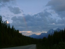 IceFieldParkwayRainbow_s.jpg (9072 �o�C�g)