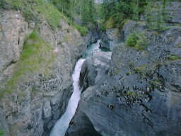 JasperMaligneCanyon4_s.jpg (18728 �o�C�g)